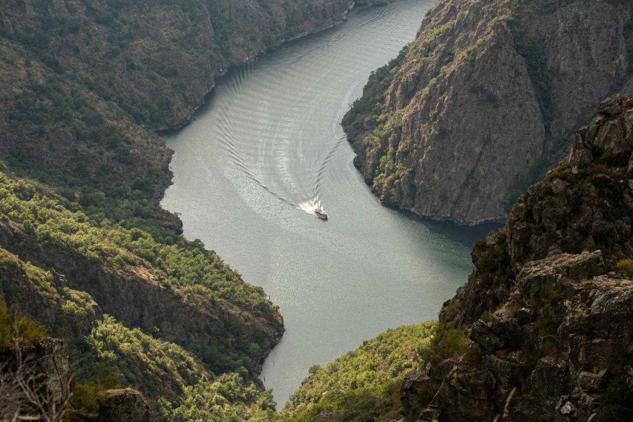 Alojamiento Turistico Caxide Parada De Sil Ribeira Sacra Bagian luar foto